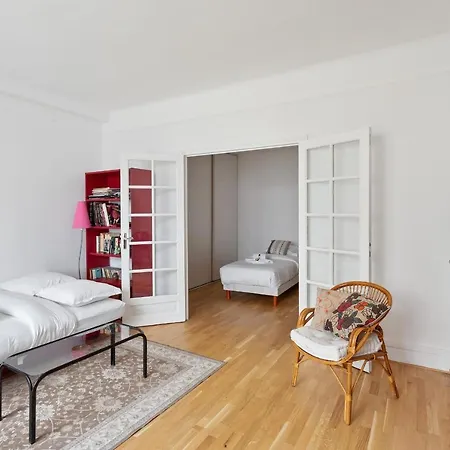 Large Studio Near The Eiffel Tower By Guestready Apartamento